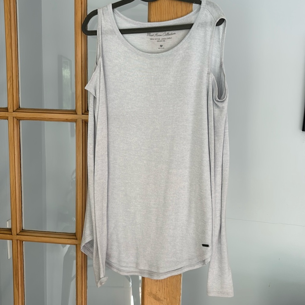 Like new Hollister brand gray sweater size small